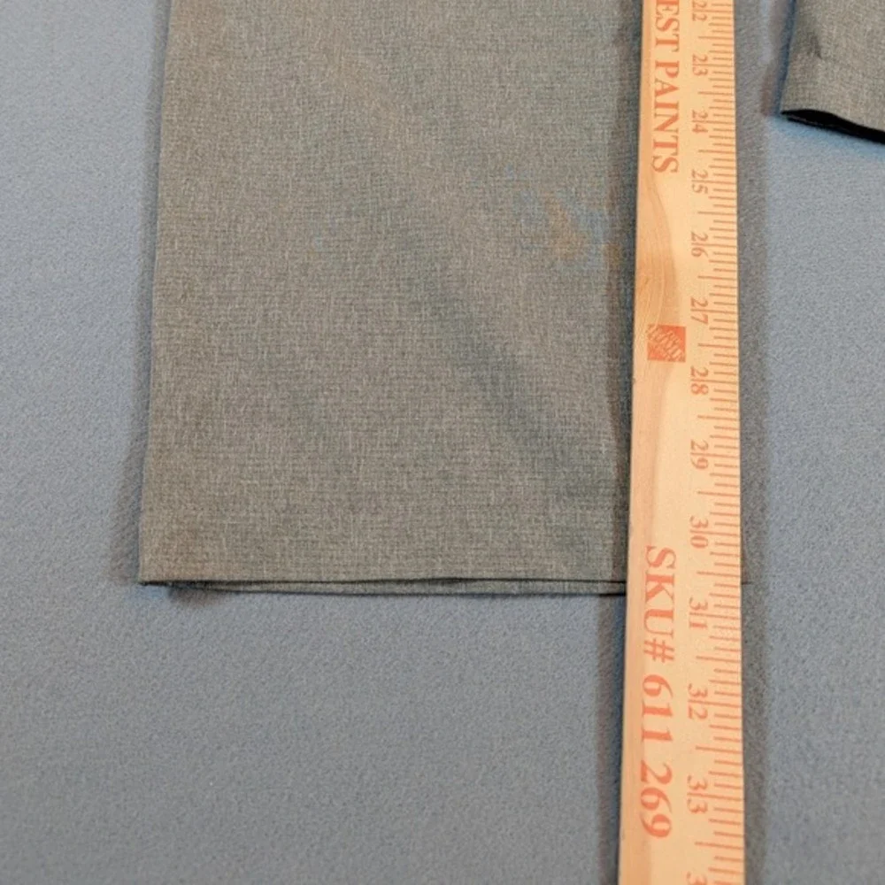 Under Armour Loose Fit Chino Golf Pants Men's 32x32‎ Gray Flat Front UA Tech